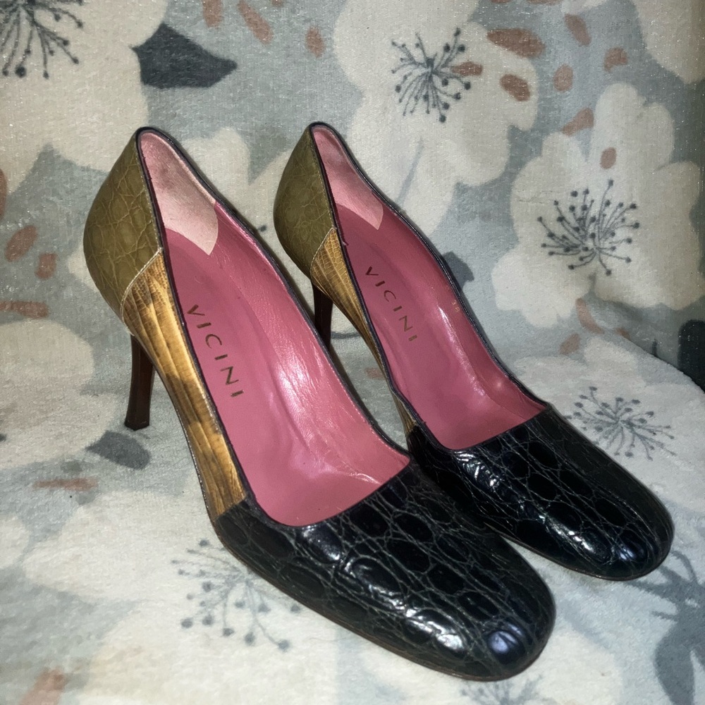 Vicini Crocodile Embossed Heels Great Condition